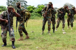 instructors with the ghana armed forces demonstrate cb2e36